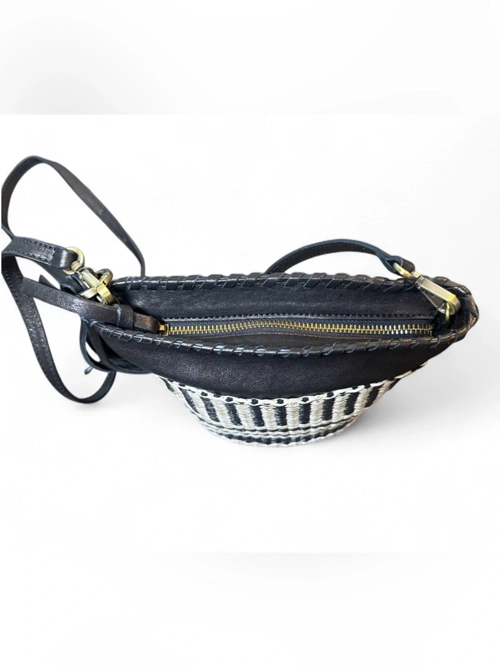 Johnny Was Banda‎ Crochet Bucket Leather Raffia Woven Tassel Boho Western Bag